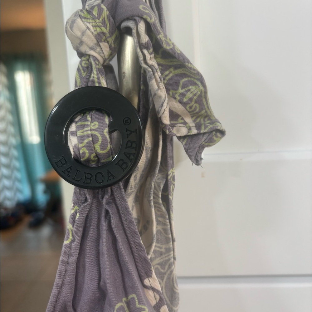 Nursing Cover - Picture 5 of 5